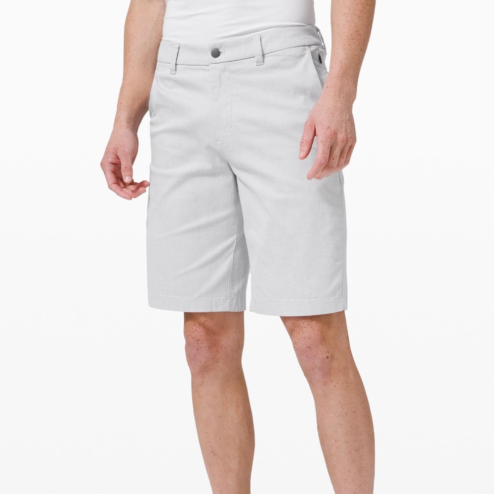 Lululemon Commission Relaxed Fit Short 11” Qwick Oxford Size 32 (White)